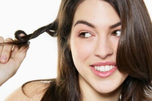 Como-tratar-a-oleosidade-dos-cabelos-2